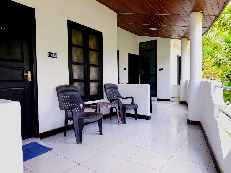Rea Beach Way Hotel - image 36