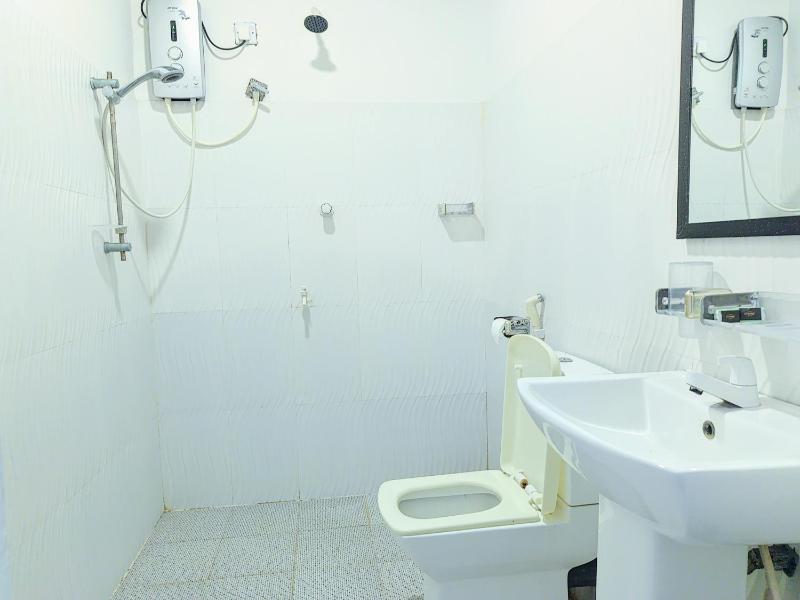 Rea Beach Way Hotel - image 39