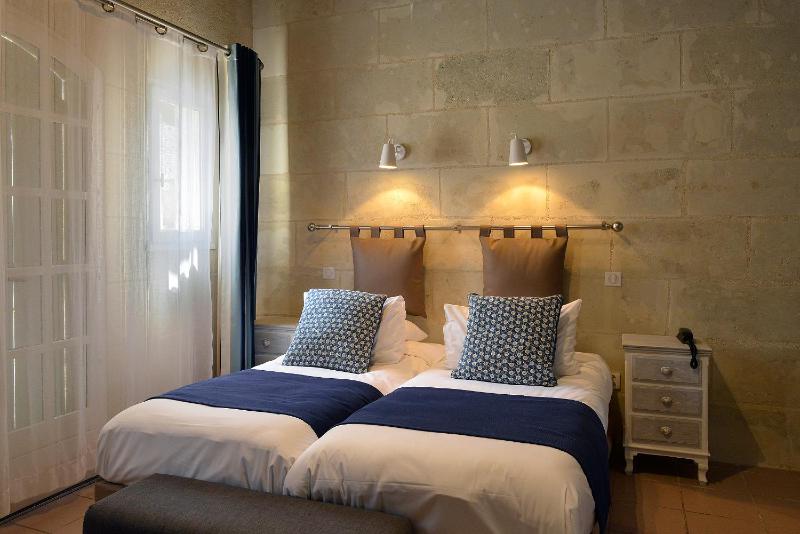 Twin Room image 1