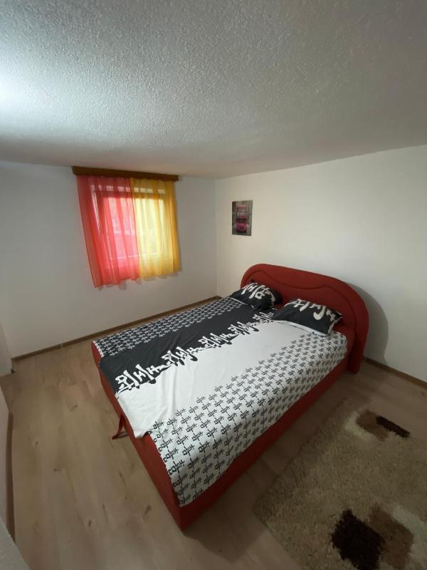 Anes House - image 8