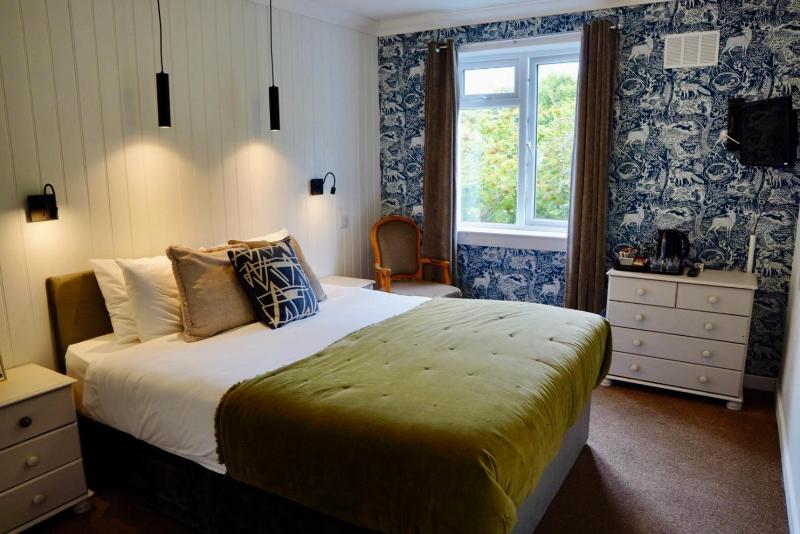 Budget Double Room image 3
