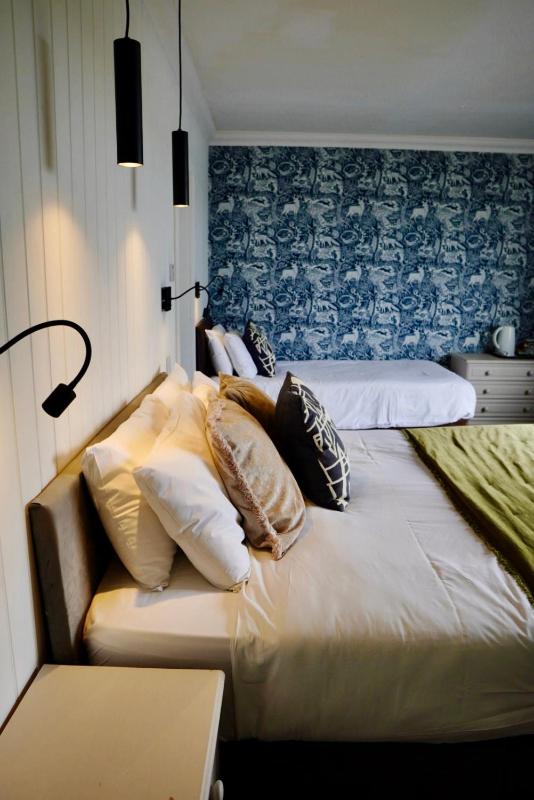 Triple Room with Sea View image 3