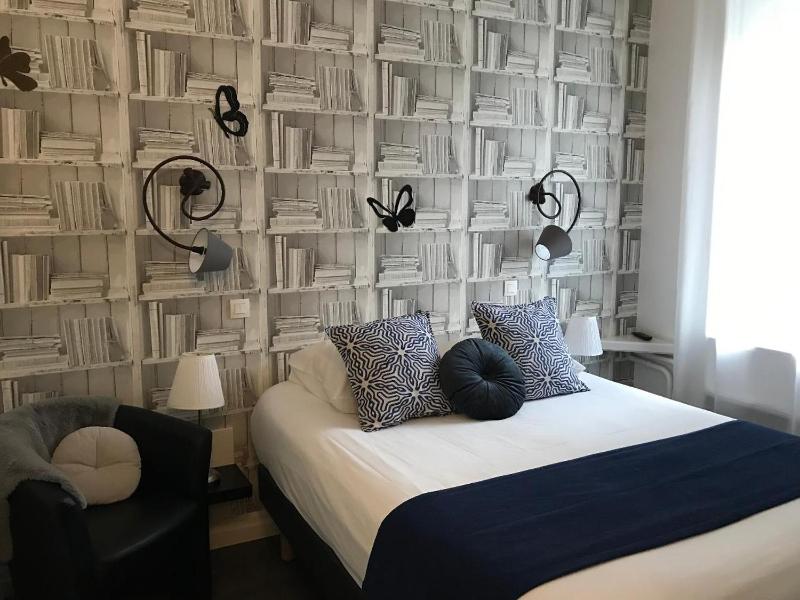 Queen Room image 1