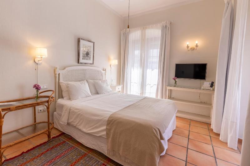 Double Room Plus image 1