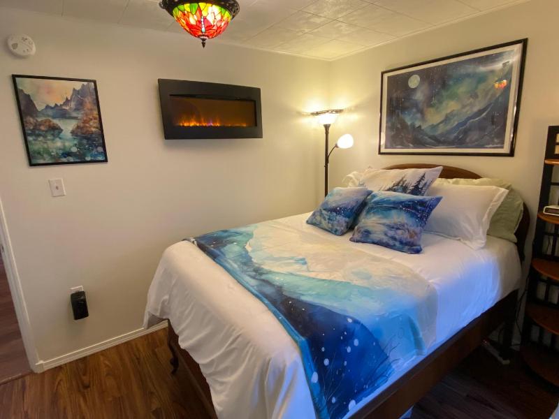Double Room image 3