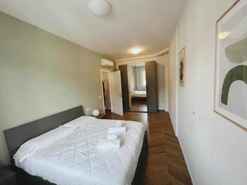 Manzoni house next Como Lake and Station - image 25