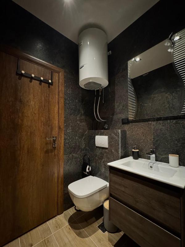 Victory Apartments - image 12