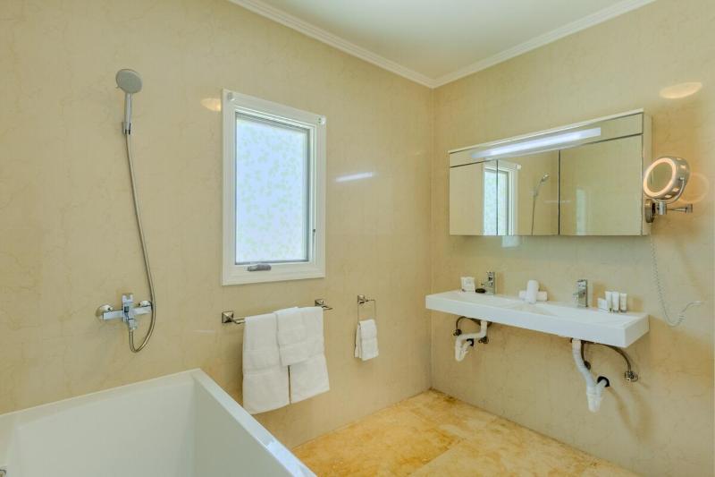 5 min to the Beach Happy Aruba Villa by Bocobay - image 15