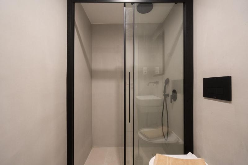 LIV - Deluxe 2BD Apartment in Athens - image 15