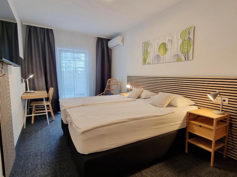 Standard Double or Twin Room image 2
