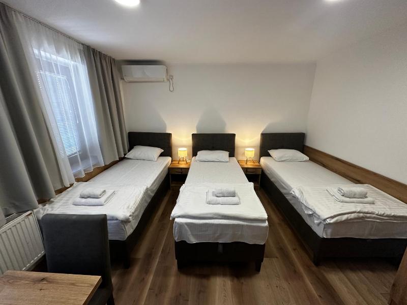 Triple Room image 1