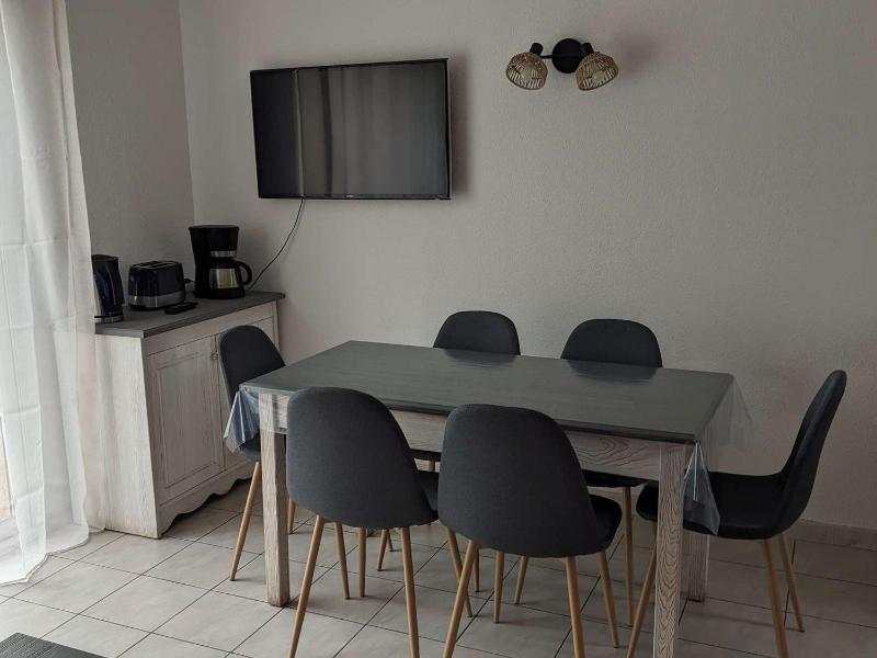 Holiday Home (6 Adults) image 1