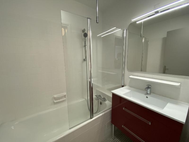 Holiday Home (10 Adults) image 1