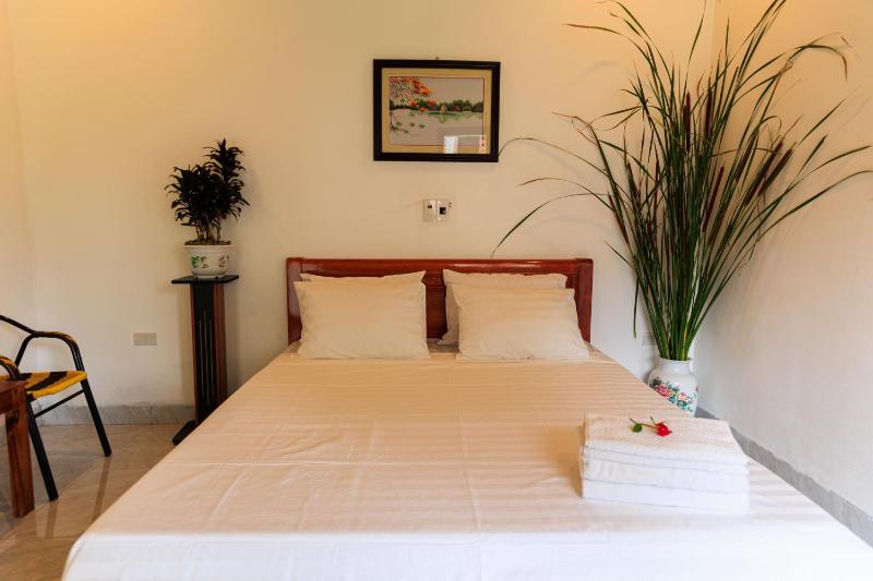 Heartfelt Hideaway - image 1