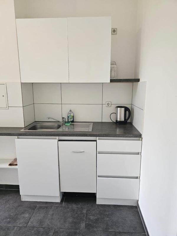 Leipzig Innenstadt-Süden - Wohnungen & Studios teilweise mit Aufzug - image 7