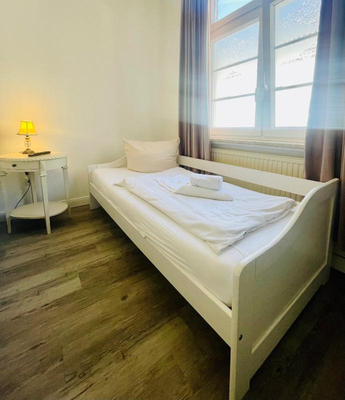 One-Bedroom Apartment - Annex image 3