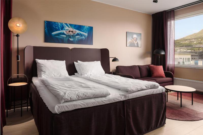 Superior Queen Room image 4