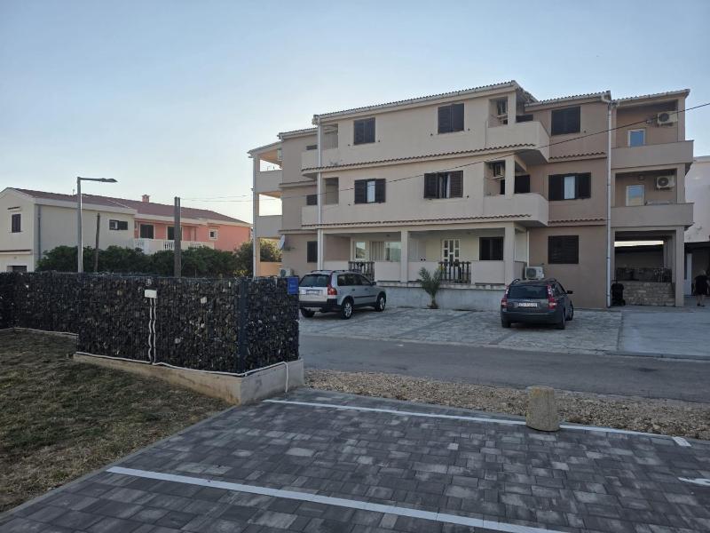 Studio Apartment with Terrace image 2