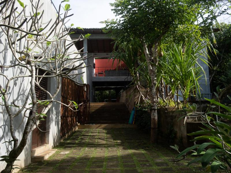 Kadju House - 4BR Villa Pool Cook Sea View - image 13