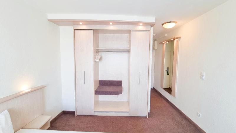 Standard Single Room image 4