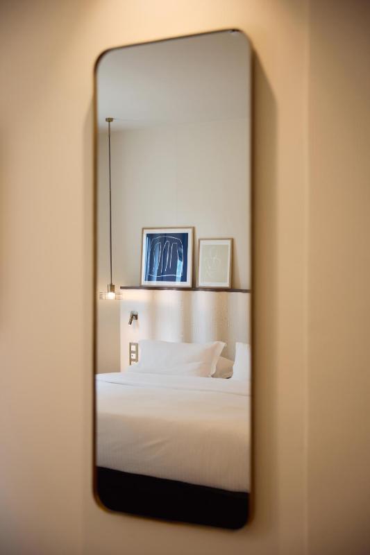 Standard Double or Twin Room image 3