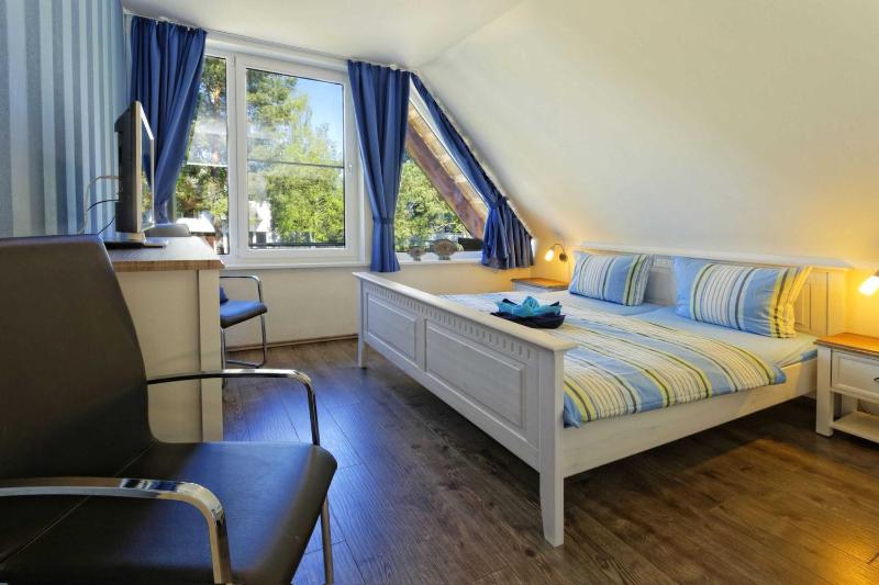 Three-Bedroom House image 4