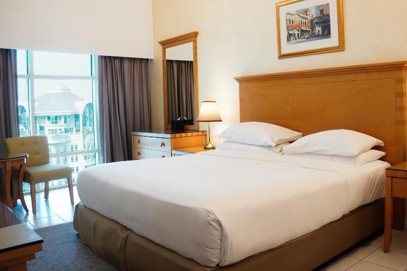 One-Bedroom Apartment image 1