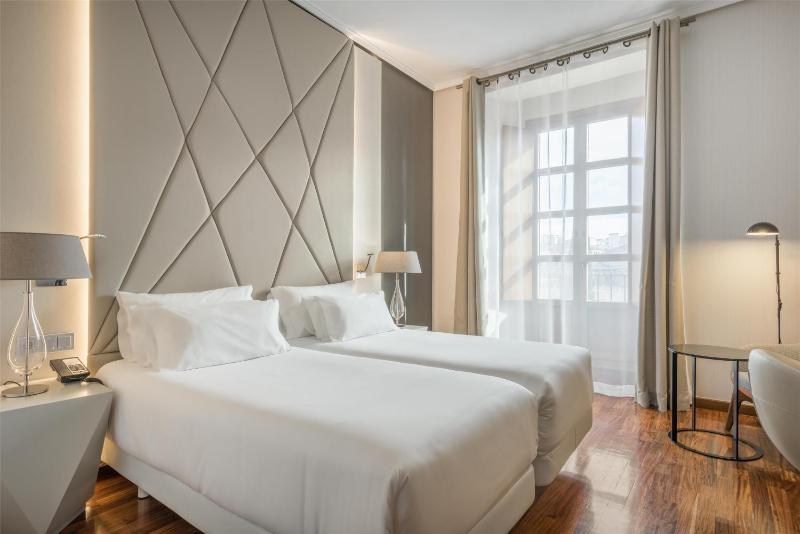 Superior Room with View image 1