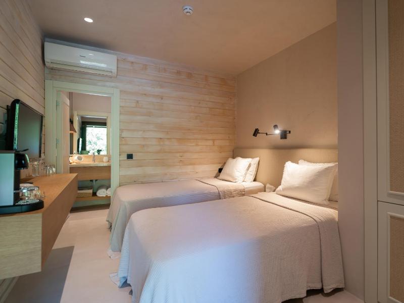 Kumquat Room image 3