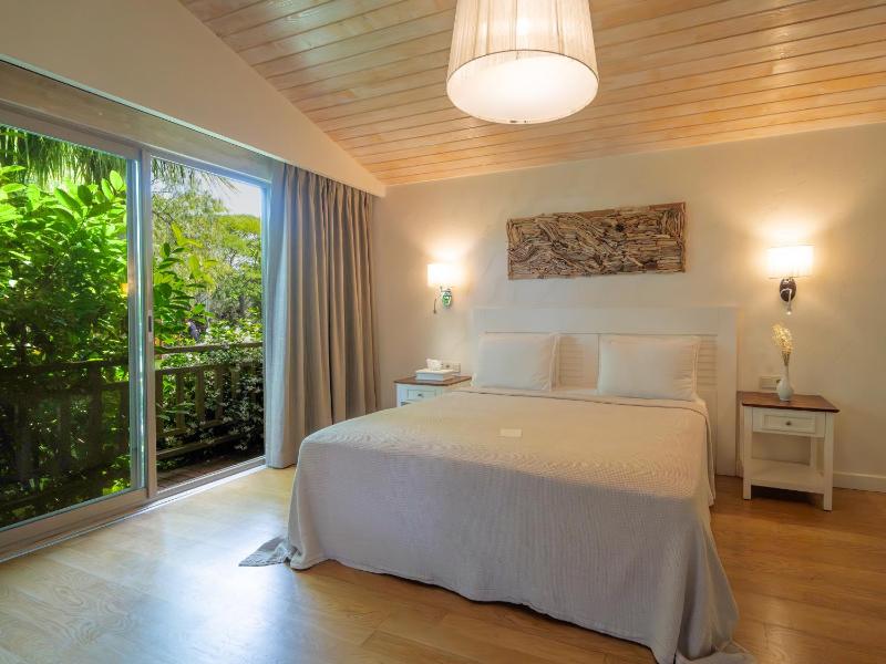 Greyfurt Suit image 4