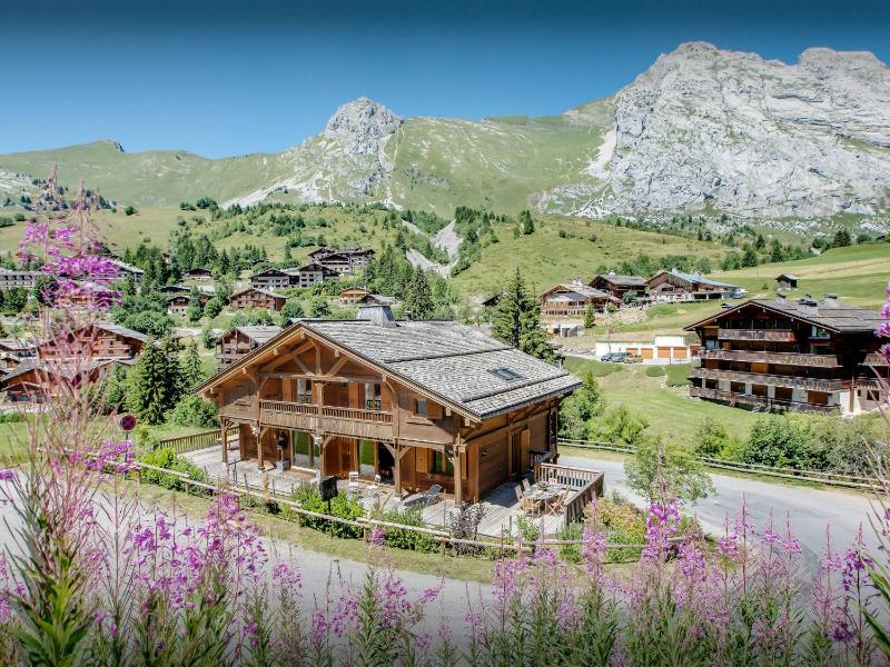 Chalet image 2