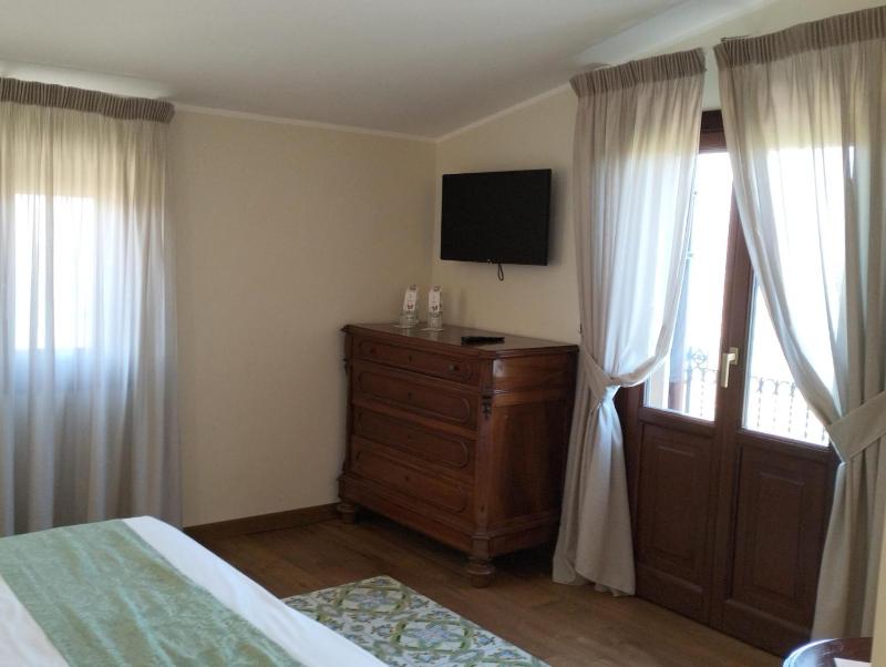 Superior Double or Twin Room with Terrace image 3