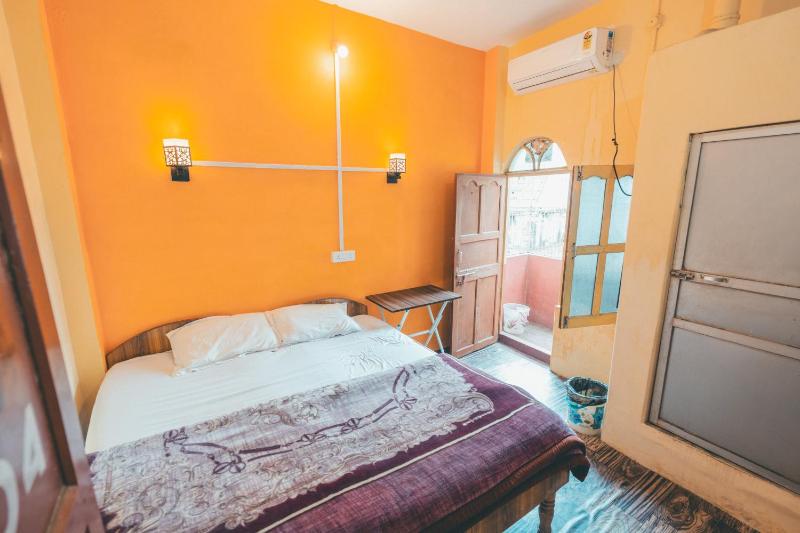 Om Rest House by Bunny Cafe Varanasi - image 12