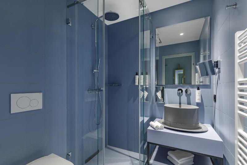 Marmont Hotel - image 6