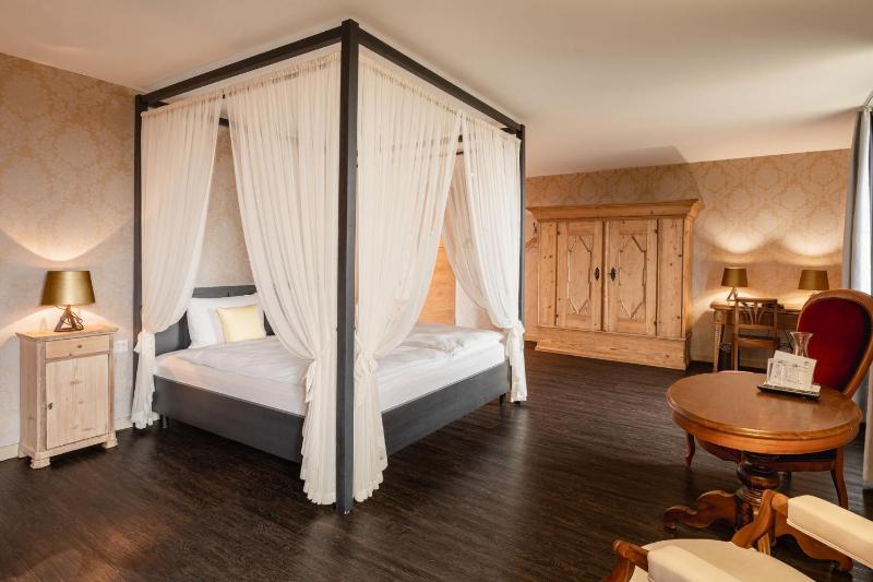 Suite image 4