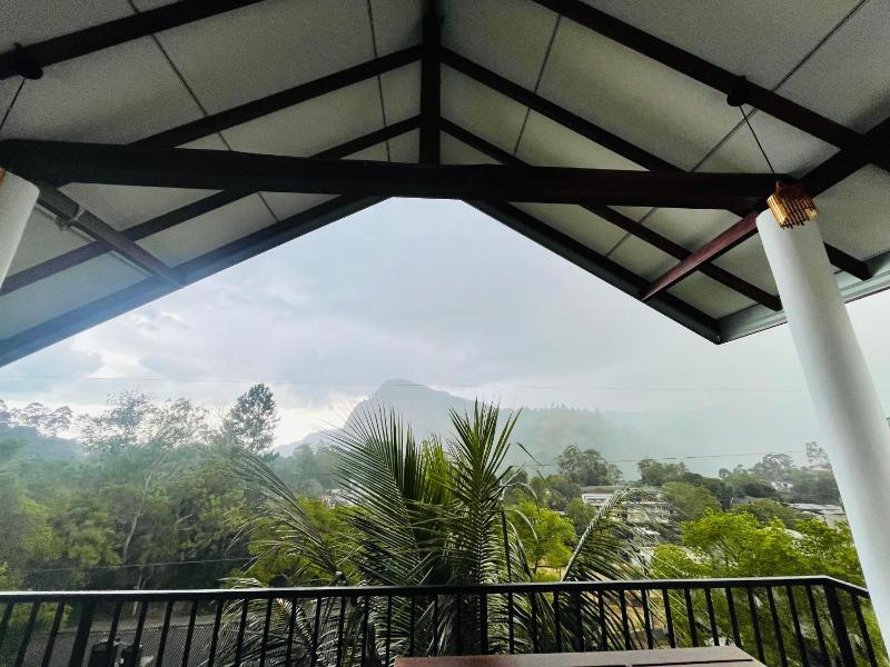 Ella Cloud Castle Homestay - image 14