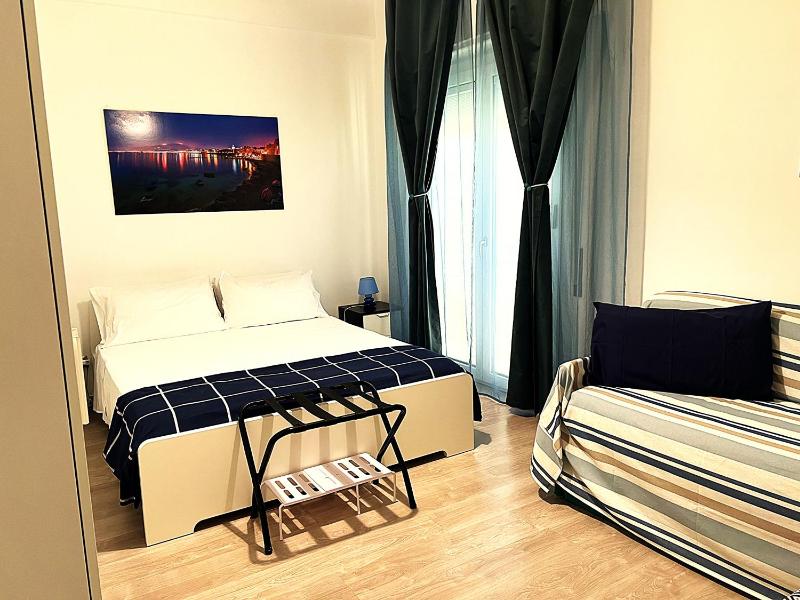 Double Room with Private Bathroom image 1
