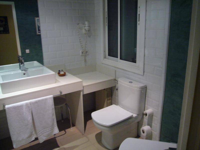 Apartment (5 Adults) image 1