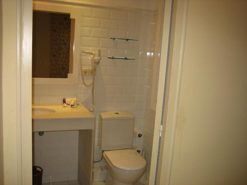 Apartaments Sant Jordi Girona 97 - image 3