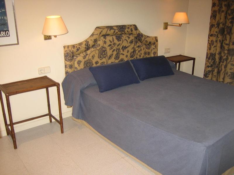 Apartment (4 Adults) image 4