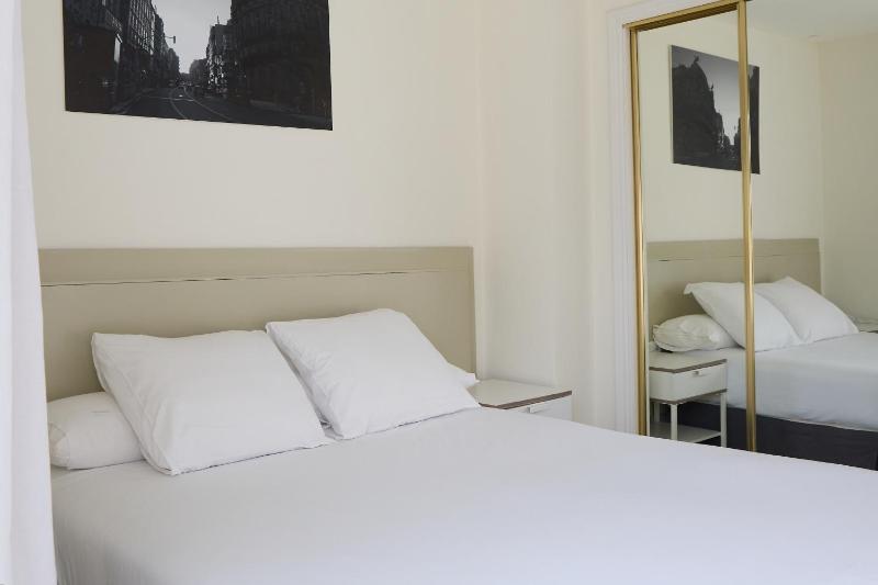 Double Room with Terrace image 1