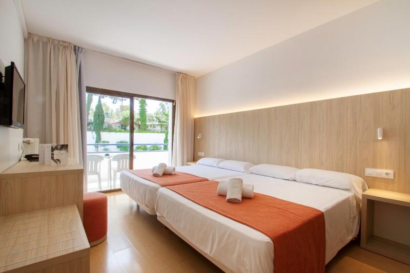 Hotel Gran Garbi & AquasPlash - image 6