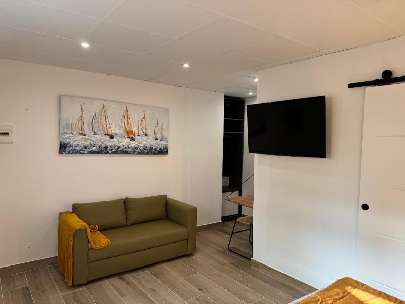 Superior Double Room image 3