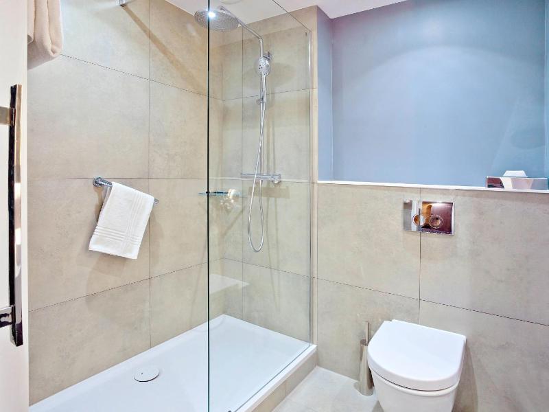 Superior Double Room image 3