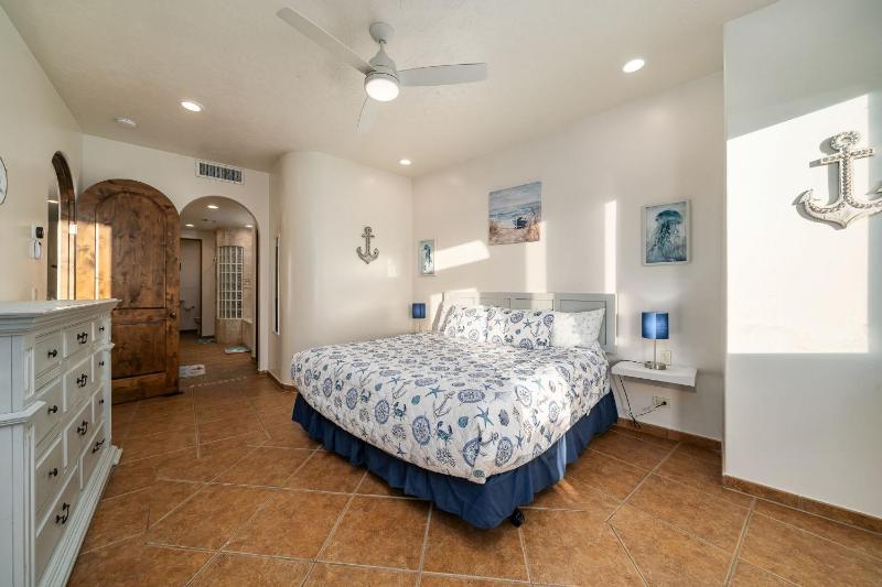 Bella Sirena 2BR 2BA 3rd Floor Ocean View B301 - image 14