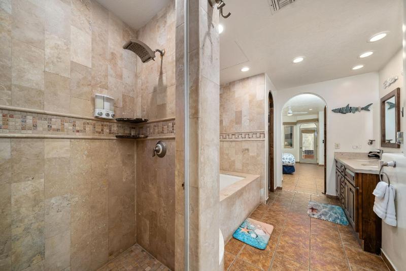 Bella Sirena 2BR 2BA 3rd Floor Ocean View B301 - image 37