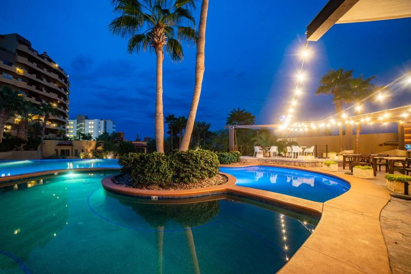 Bella Sirena 2BR 2BA 3rd Floor Ocean View B301 - image 15