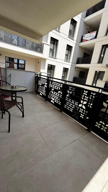 Monarch Luxury Apartment - image 6