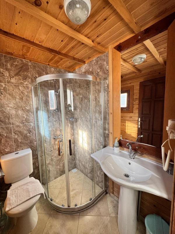 Standard Triple Room image 3