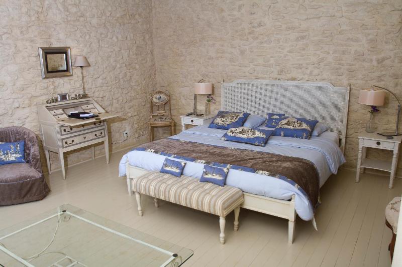 Superior Double Room image 4